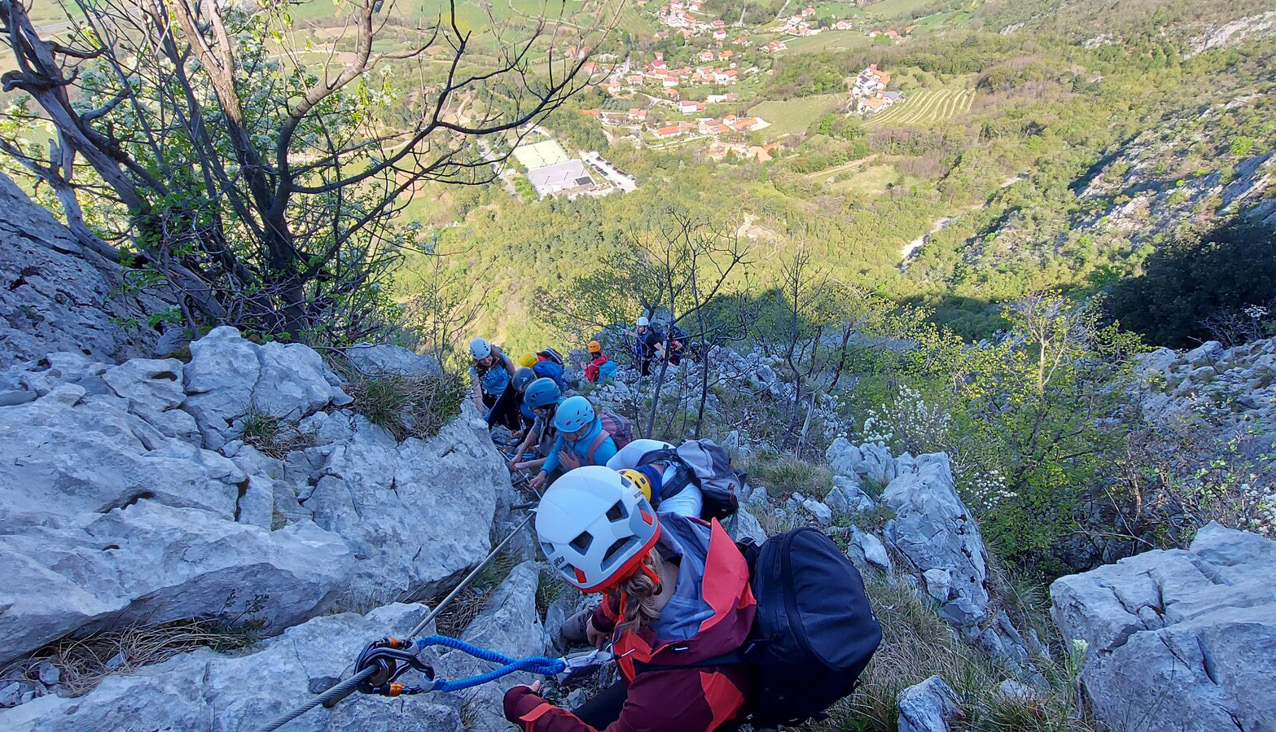 Študentski izlet po nanoški planoti