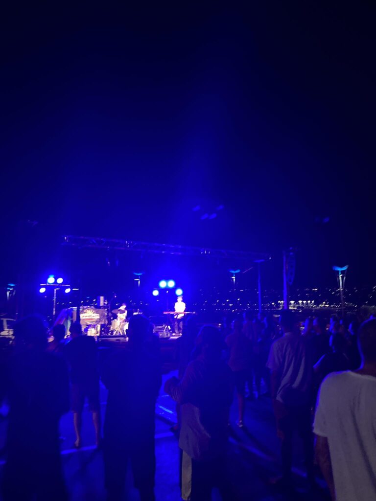 Koncert freekind.