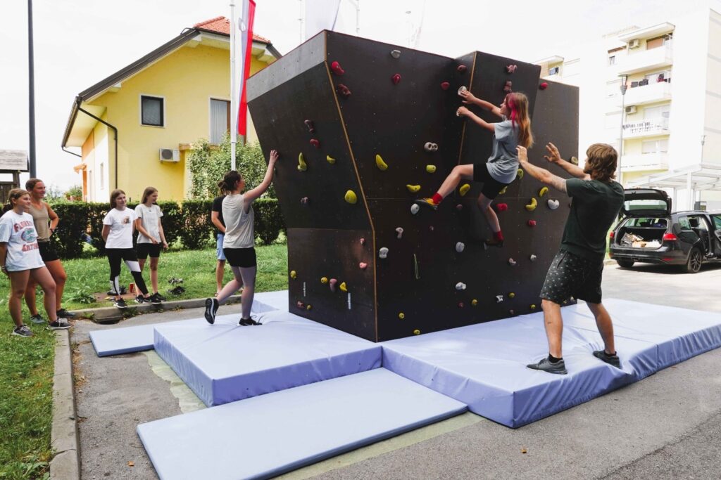 Plezanje v izvedni Športnega društva Breza