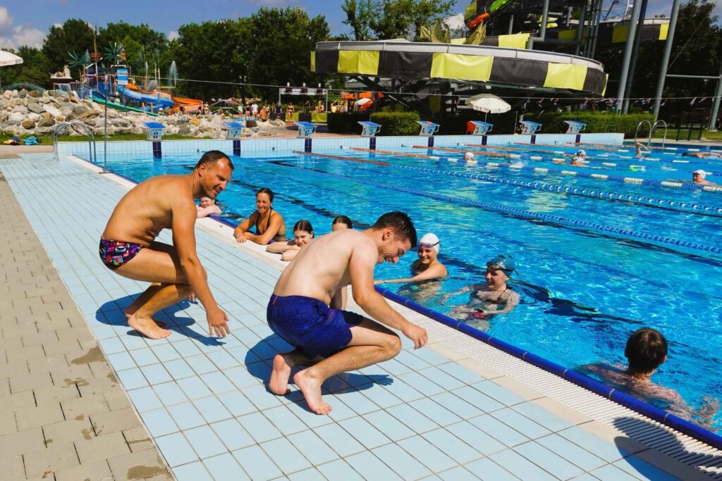 Različne tehnike plavanja v izvedbi Plavalne akademije Rok Kerin 