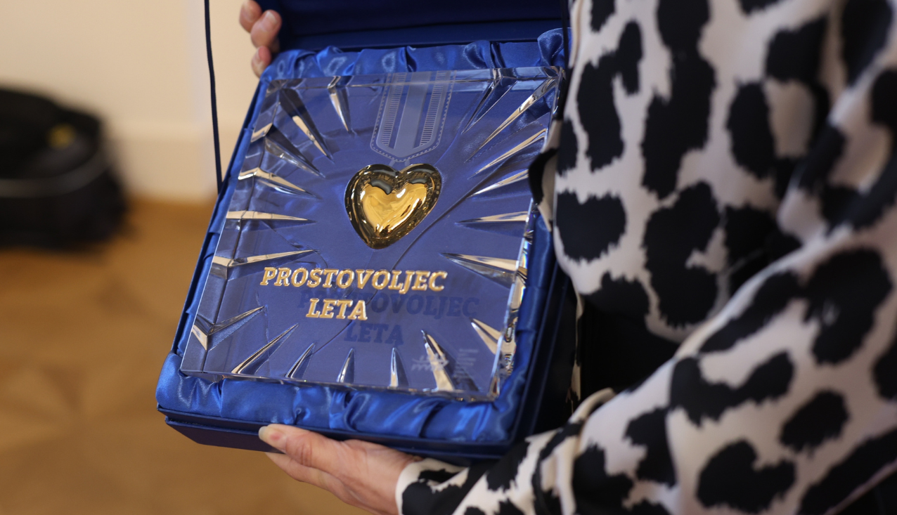 plaketa naj prostovoljec