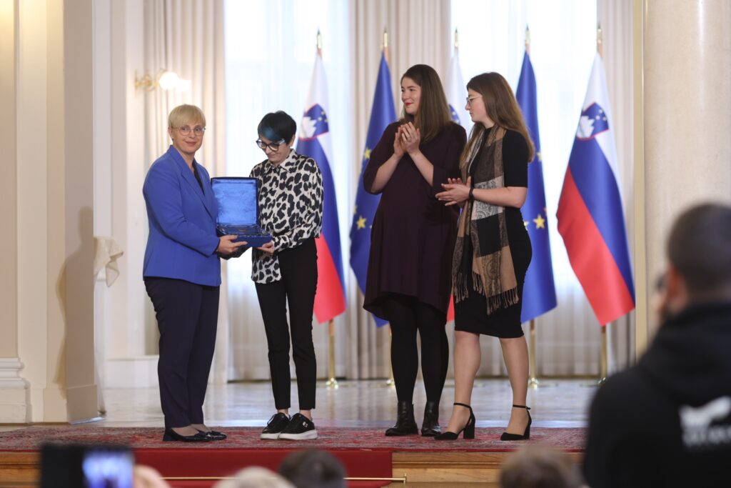 podelitev nagrade za naj prostovoljski projekt