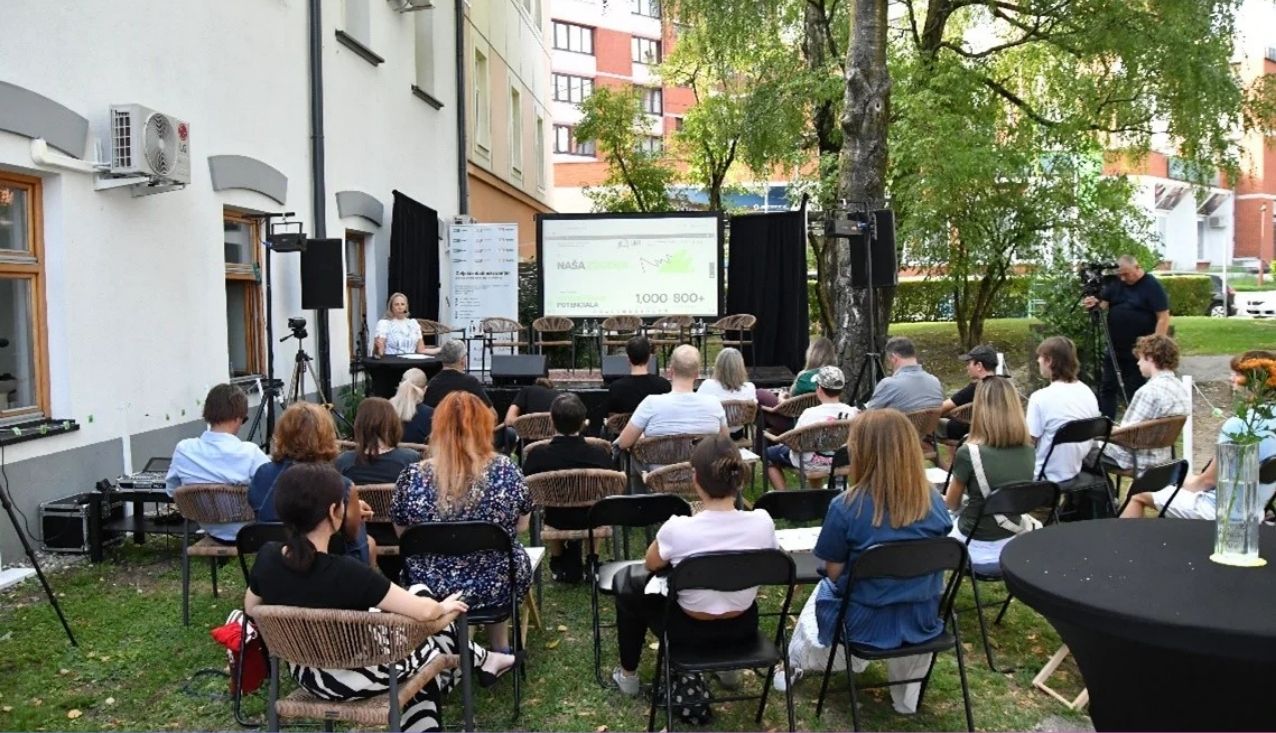 udeleženci konference