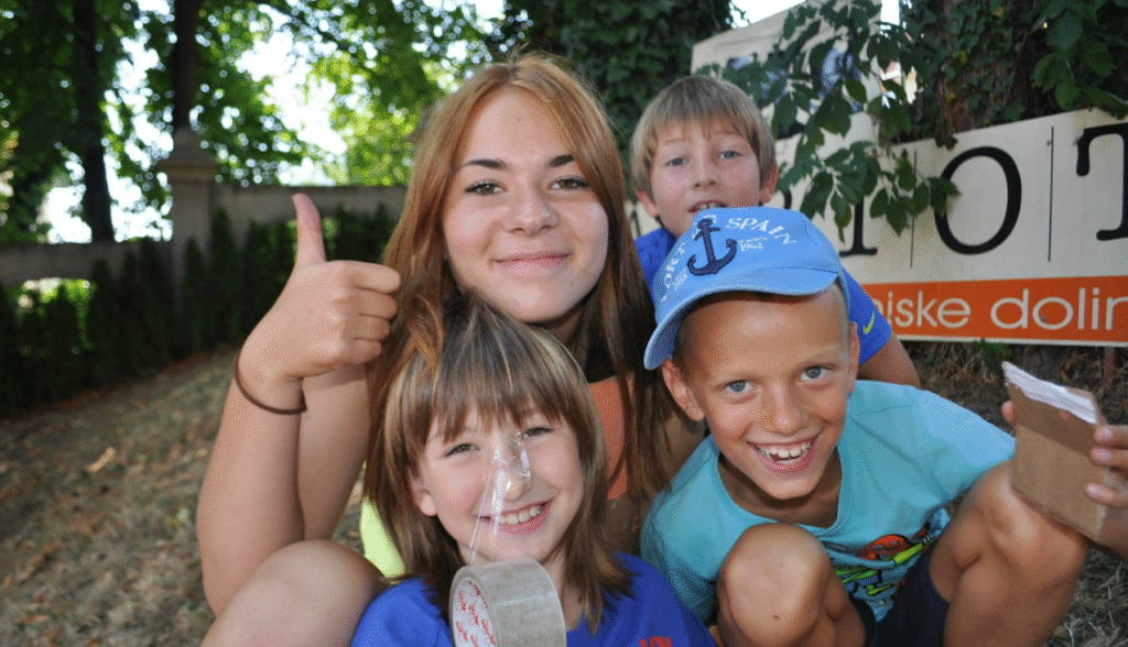 Špela Pučnik z varovanci