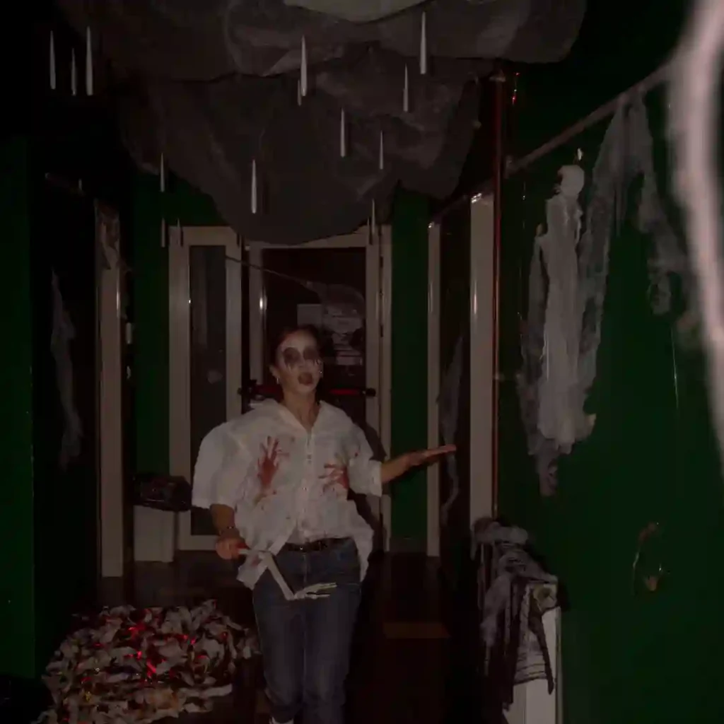 Hiša urokov in senc