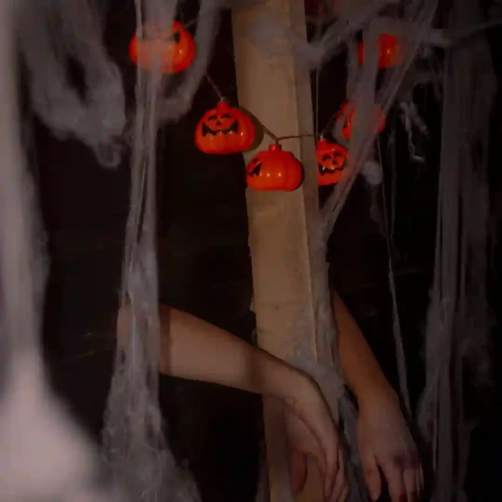 Hiša urokov in senc