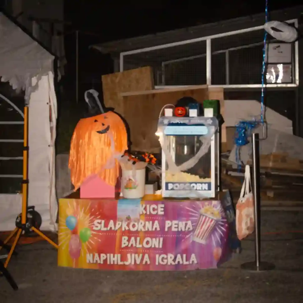 Hiša urokov in senc