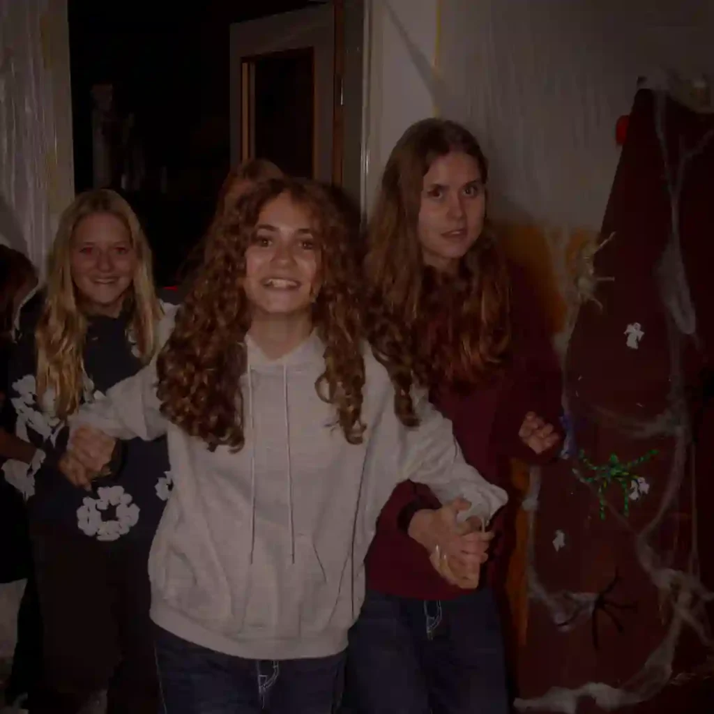 Hiša urokov in senc