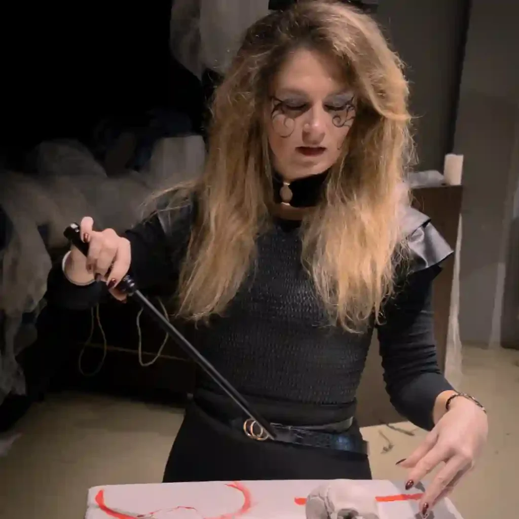 Hiša urokov in senc