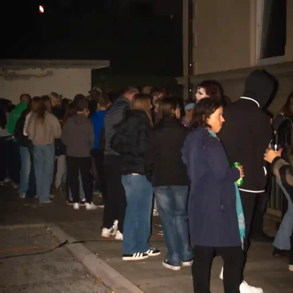 Hiša urokov in senc