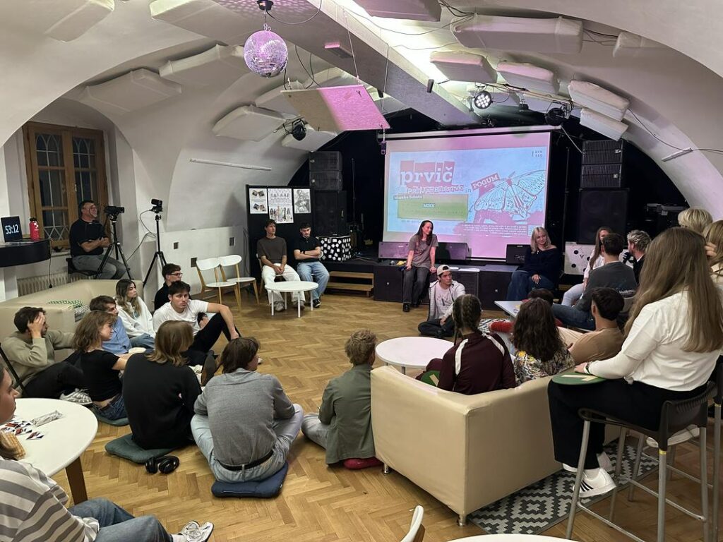 skupinska fotografija