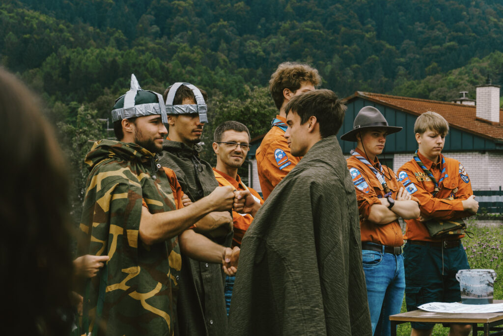 skavti med aktivnostjo