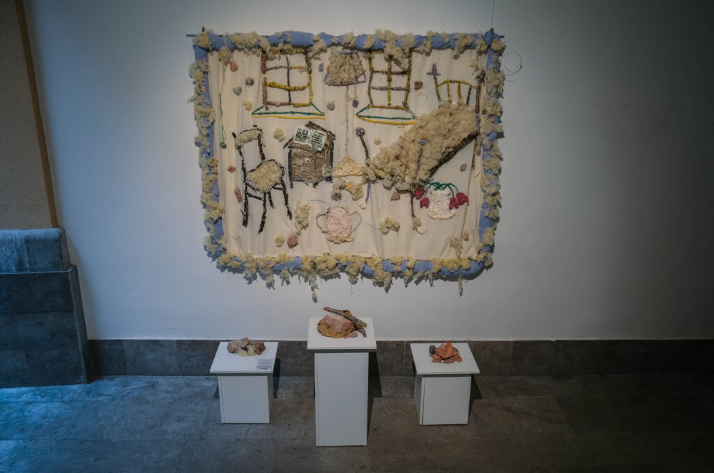 Petra Korent: Igla v senu (foto: Miha Petek)