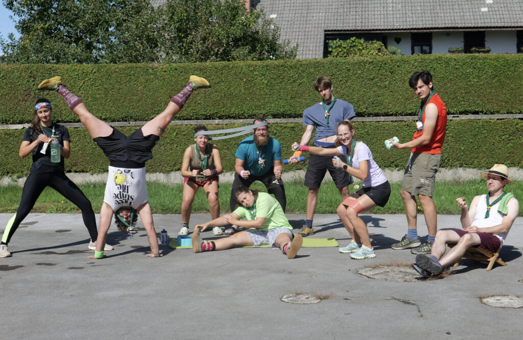 skavti med aktivnostjo