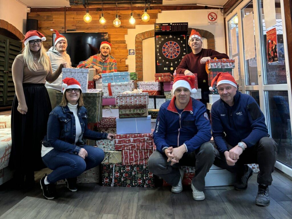 Iskrena hvala vsem, ki ste sodelovali v akciji Božiček za en dan.