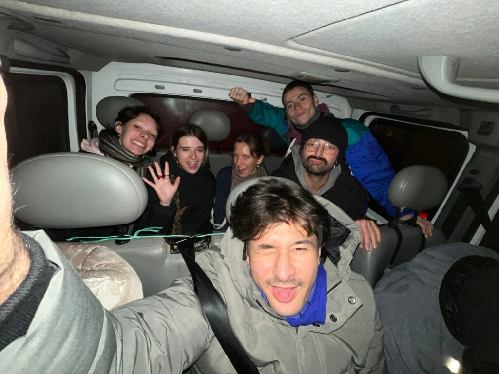 S prijatelji
Avtor: Albert Yuldashev