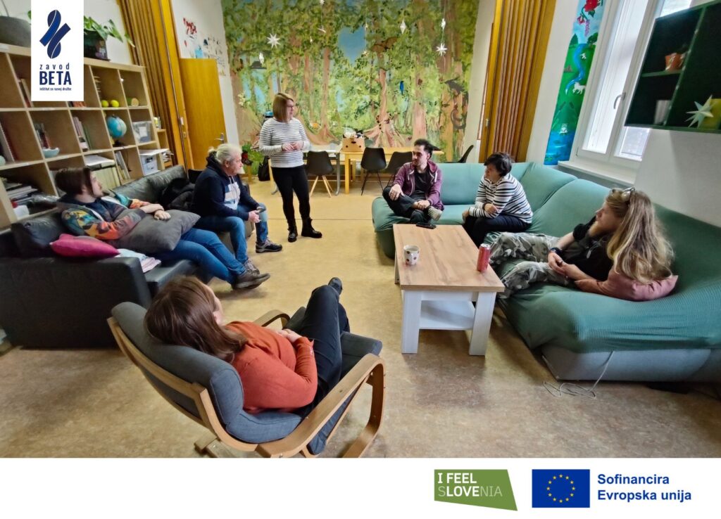 Garaža v Škofji Loki