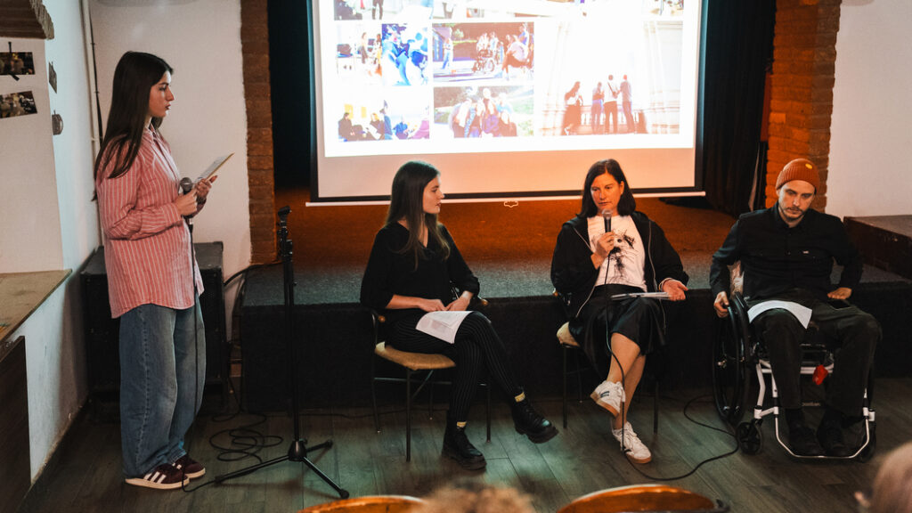 Zaključek projekta, ki odpira pomembne teme in prinaša uporabna orodja za delo z mladimi.