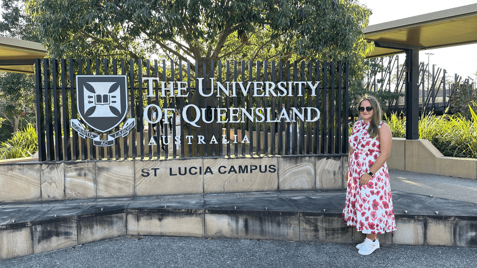 pred univerzo v Avstraliji