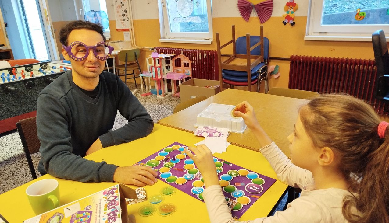 prostovoljec med aktivnostjo