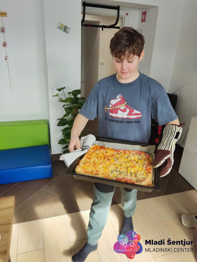 Ponosen na pečeno pico