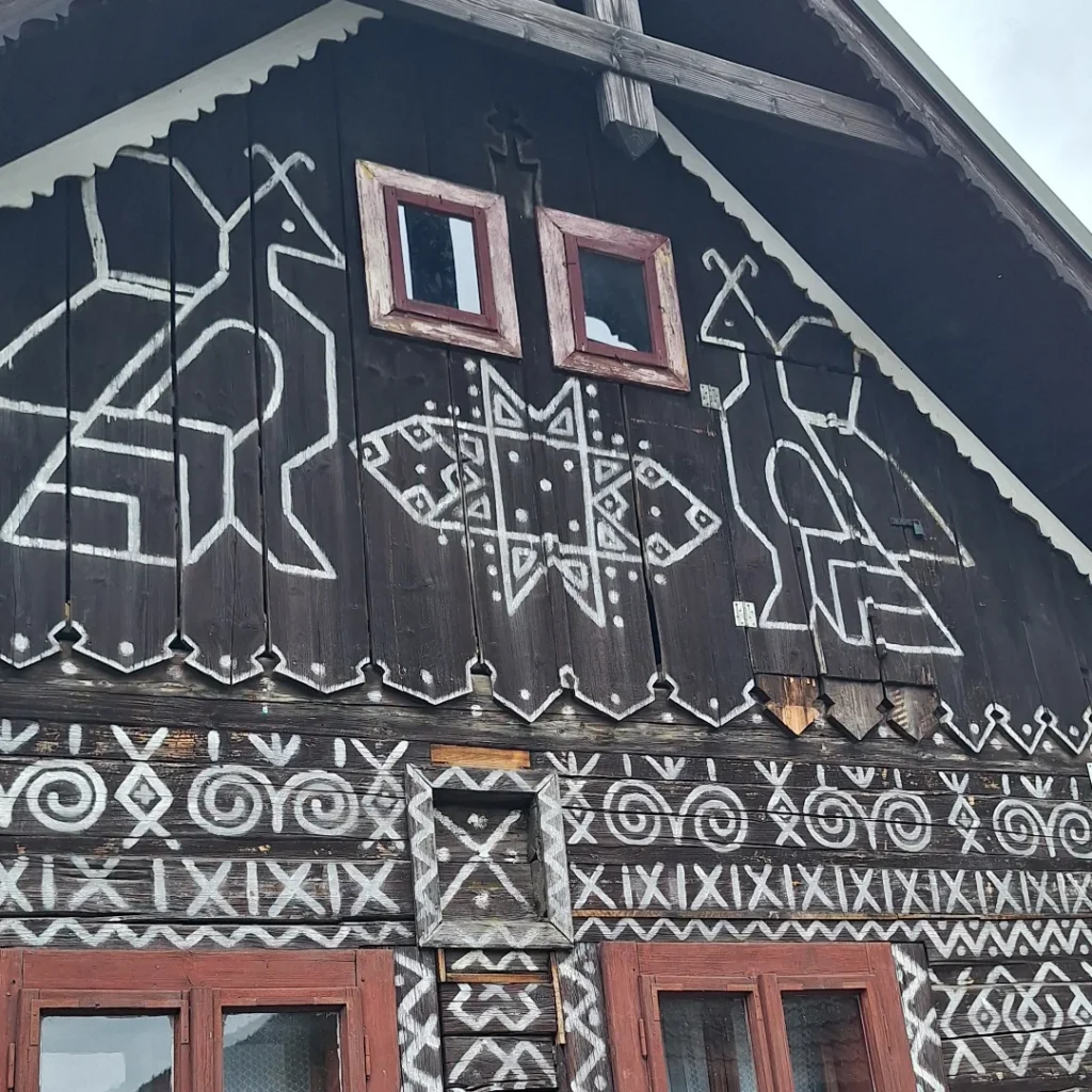 Kulturne niti, ki povezujejo: mladinska izmenjava v srcu Slovaške 4