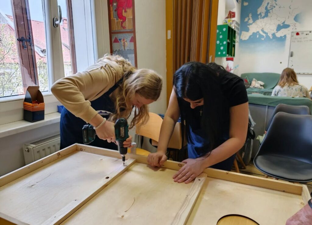 Izdelava družabne igre Štrbunk