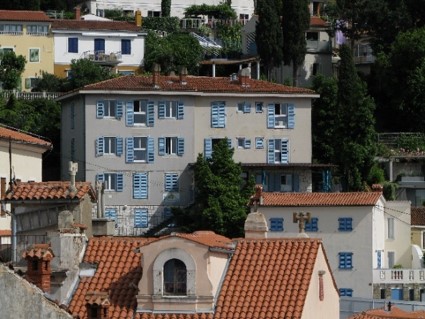 Dom pod obzidjem Piran