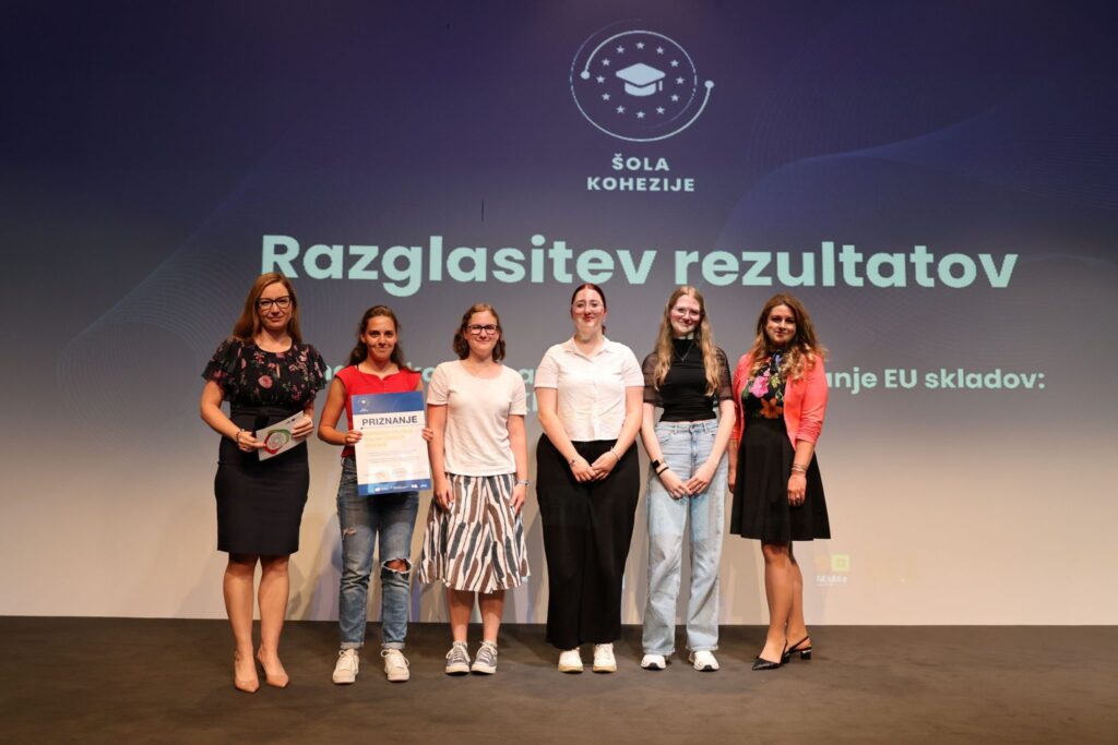 zmagovalci; Šola kohezije