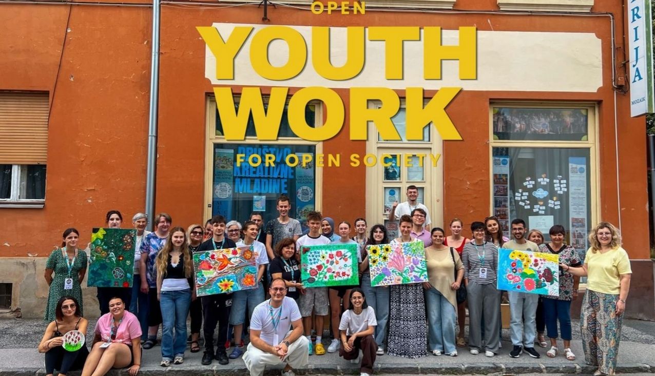 open youth work for oper society mlad.si