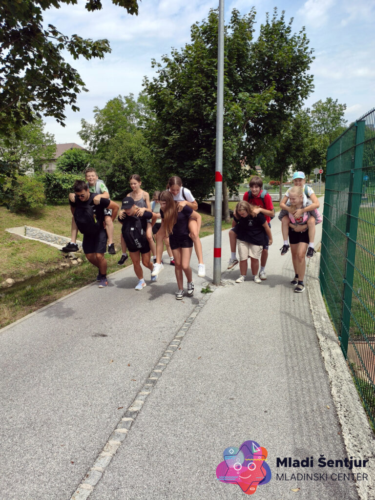 Mladi iz Šentjurja na zadnji postaji športnega dogodka v okviru Točke sreče(vanj).