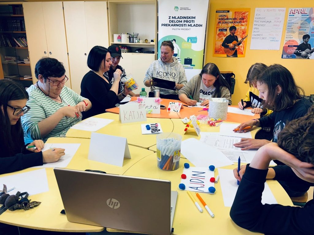 Usposabljanje v sklopu projekta Preudarno nad prekarno.