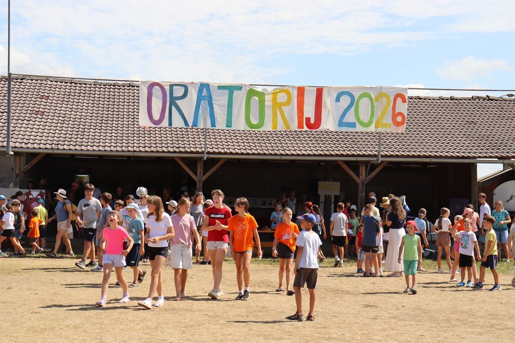 Oratorij Sveti Duh pri Škofji Loki: »Gužva pred kozolcem« (Klara Zavrl)